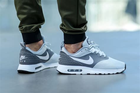 nike sneaker air max tavas grau weiß|Buy Air Max Tavas Shoes: New Releases & Iconic Styles .